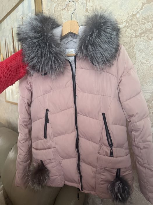 Geaca parka cu blană de vulpe și puf de gasca