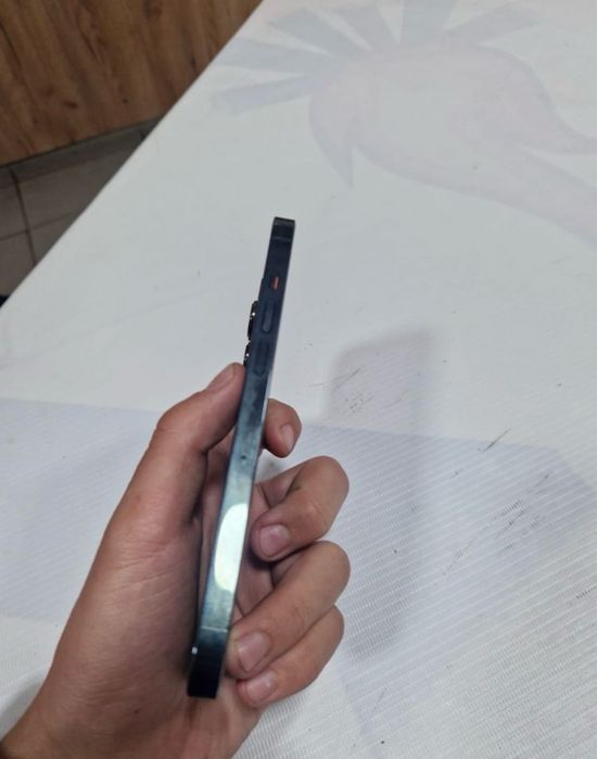 Продам   Айфон 13 про