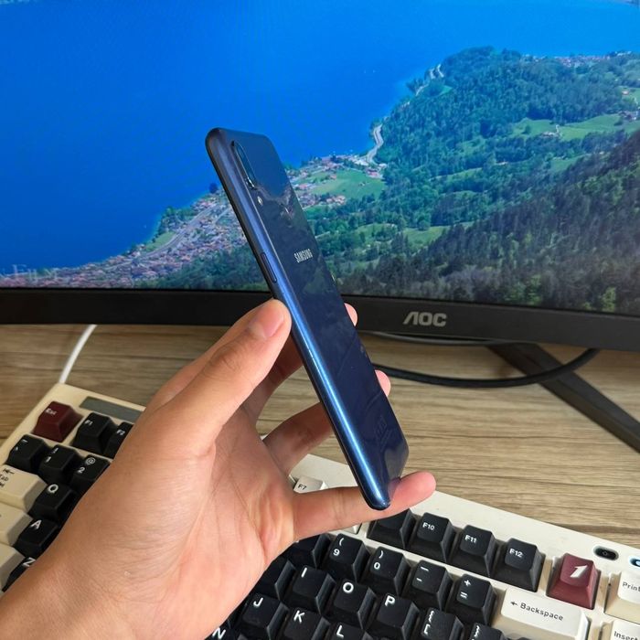 Samsung A10s dastavka bor