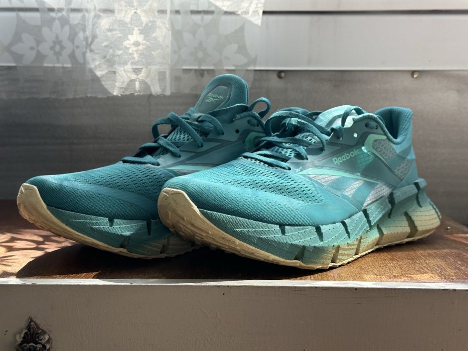 Продам кроссовки Reebok FloatZig 1