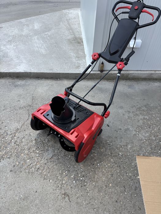 Машина за почистване на сняг