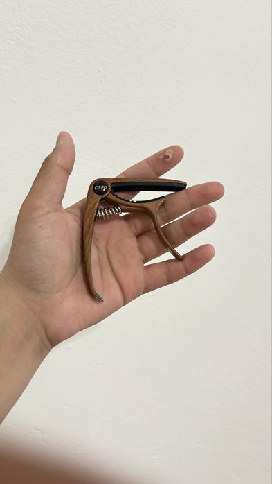 Акустический гитара