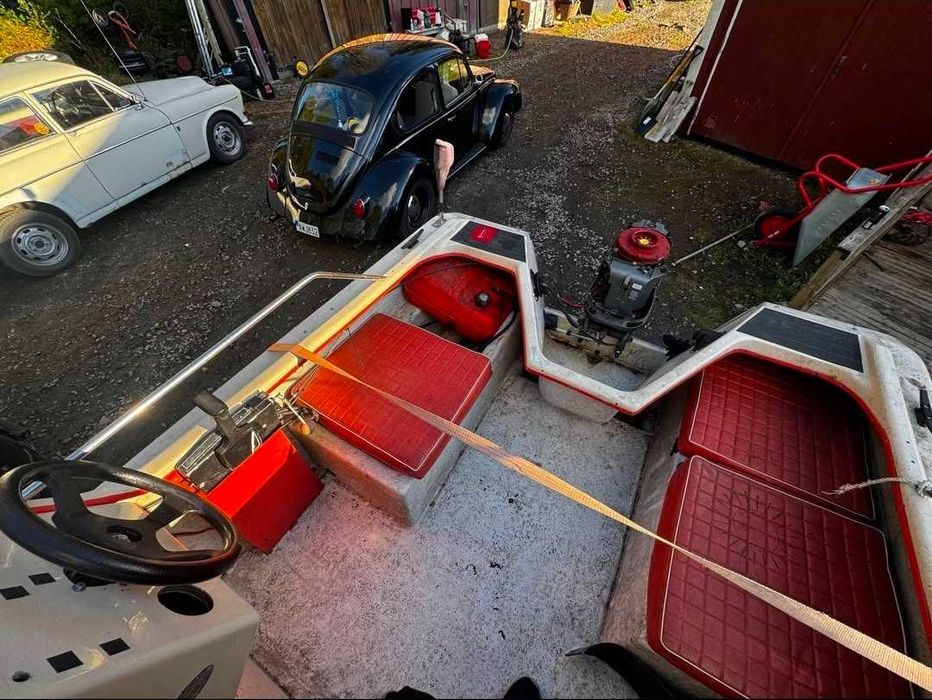 Barca de vanzare cu motor Mercury