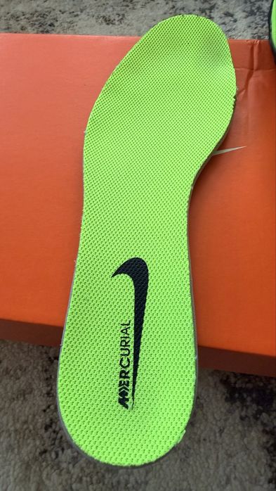 Стоножки  Nike Zoom Mercurial Superfly Academy