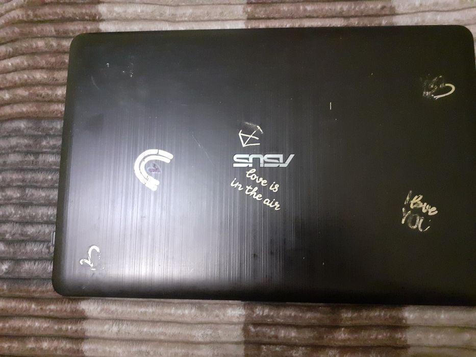 ноутбук срочно продам очень