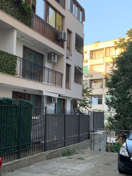 Дава се под наем Двустаен апартамент в Бургас, Лазур - 62 кв.м за 509.49 € - Снимка #12