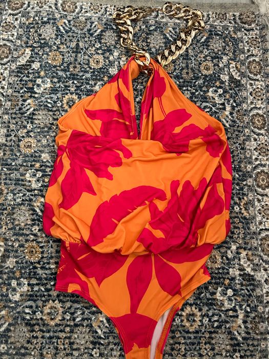 Top Asos marimea 36. Nou, cu eticheta