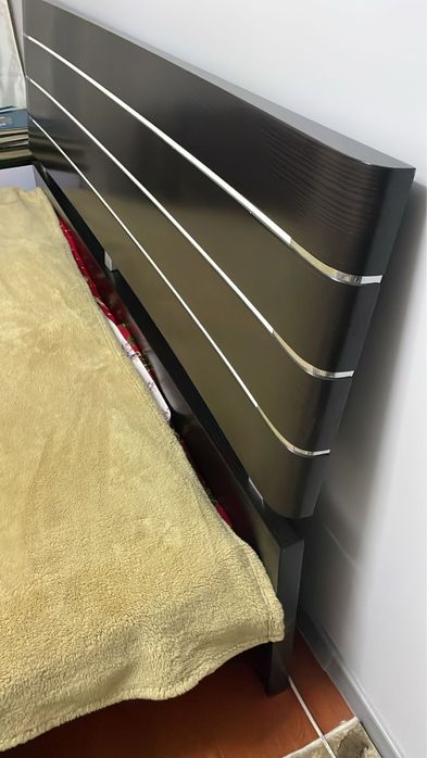 Продам кровать 2х спальную