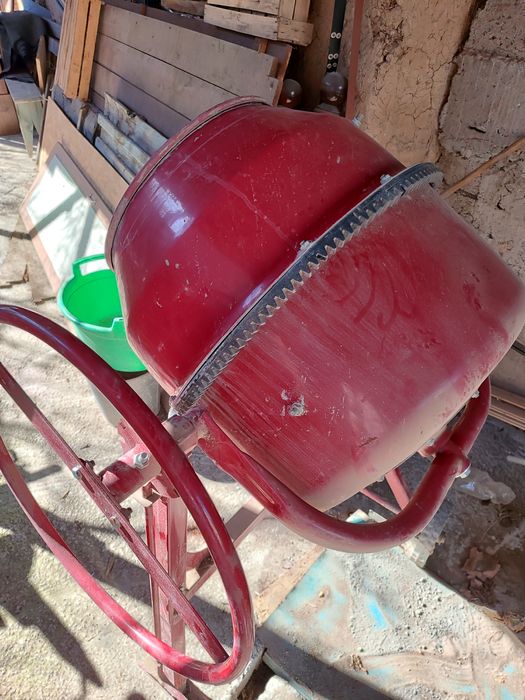 Бетономашалка Алтеко