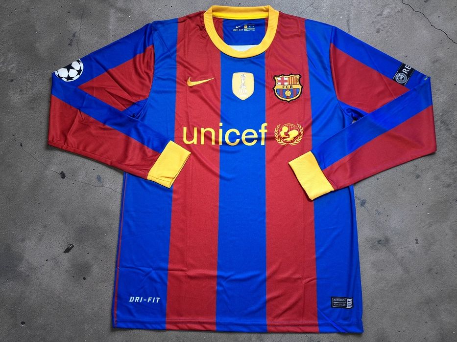 Футболна фланелка със дълъг ръкав  на Роналдиньо Барселона ретро модел