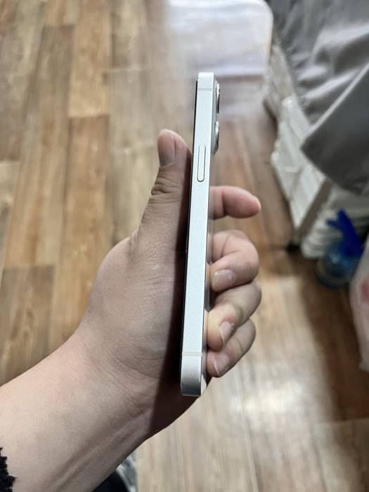 Продам Iphone 13 128 GB EAC Белый