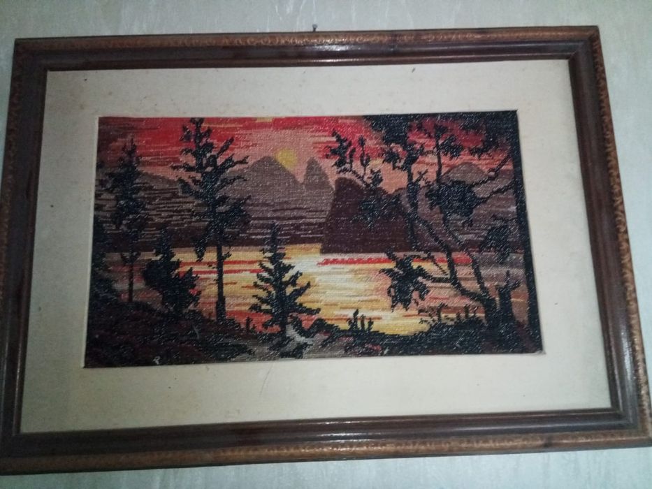 3 goblenuri, 2 tablouri Mari