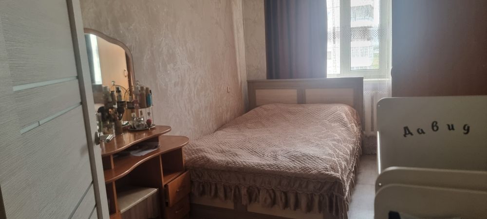 Продам квартиру 4х комнатную