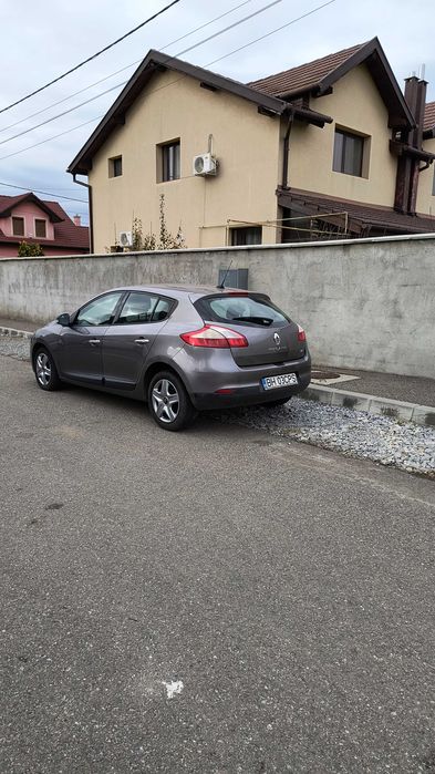 Megane 3 hatchbak cu defect