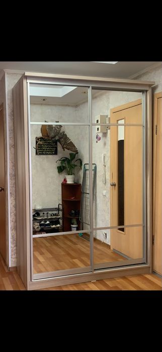 Продам шкаф купе