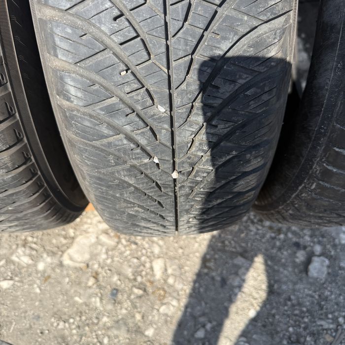 3 броя зимни гуми Yokohama 215/65 R16 Dot 3622 ном737
