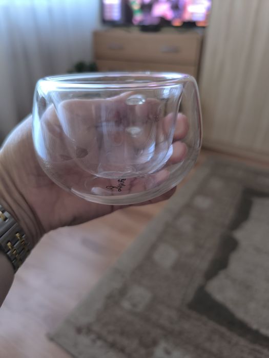 Чаша за кафе с двойно дъно.