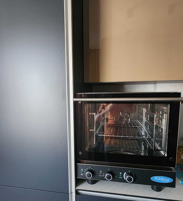 ЧИСТО НОВ конвектомат Maxima 4x GN 2/3 с ПАРА – 2300 лв. вместо 3000!