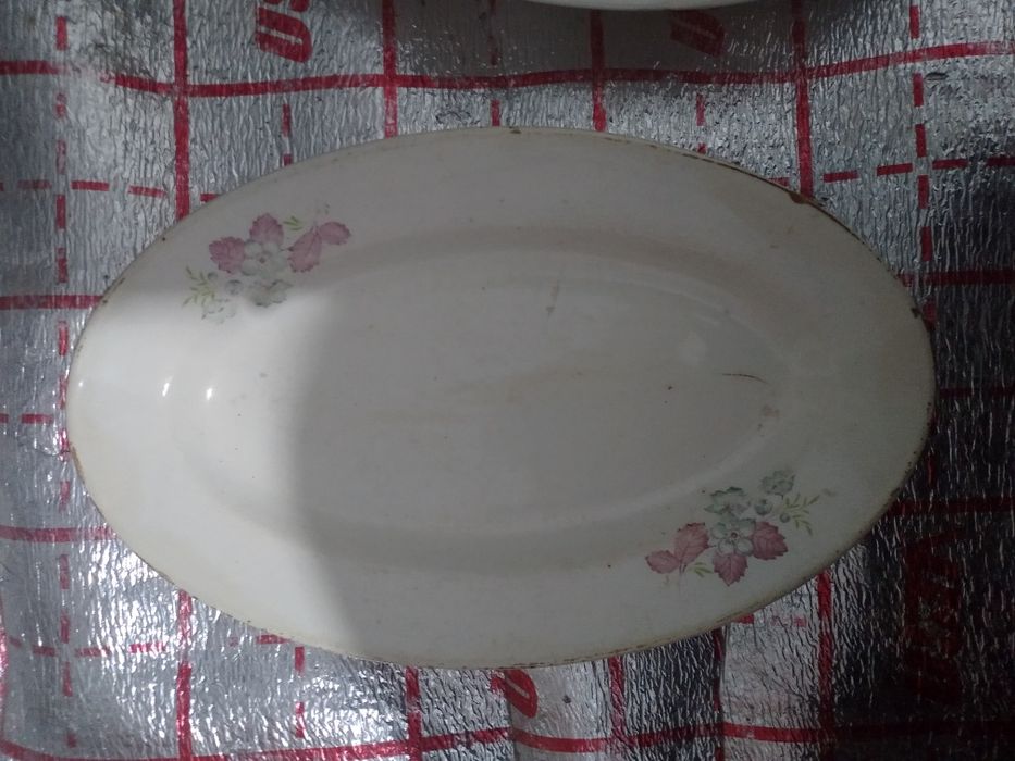 Тарелка овальная большая