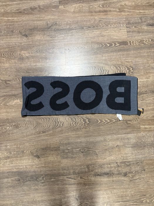 Син Шал  Boss Lamico_scarf