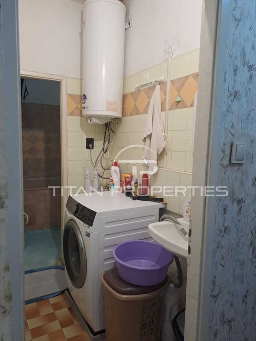 Продава се Тристаен апартамент в Пловдив, Кършияка - 95 кв.м за 1574 €/кв.м - Снимка #2