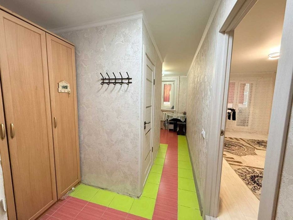 Продам 1 ком.  кв. 9 мкр.