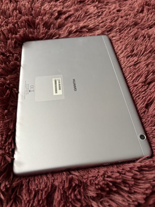 Tableta HUAWEI.   .