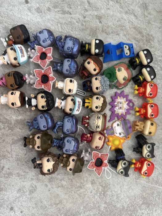 Kinder joy stranger things,harry potter kinder joy,batman kinder joy