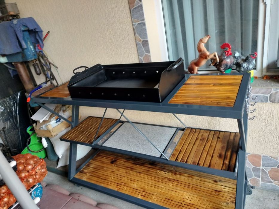 Gratar metalic -barbeque grill