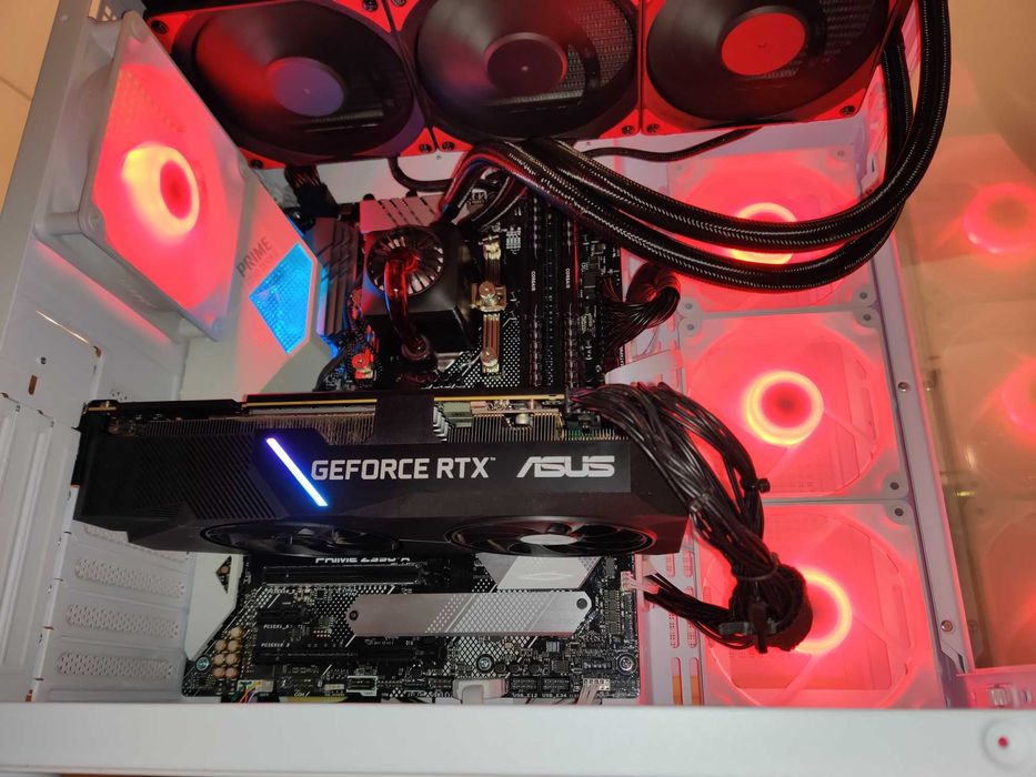 Геймърски компютър i9 9900K RTX2070Super