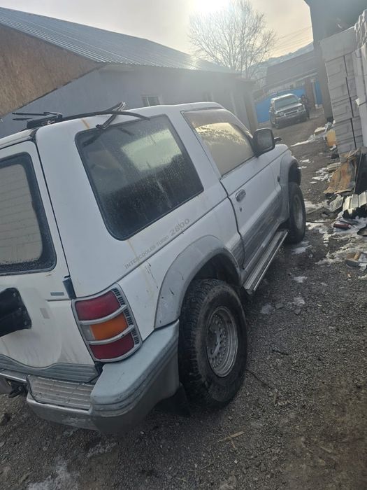 Поджер на разбор 4м40  6г72