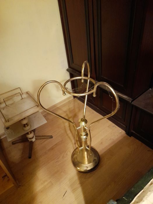 Цветарник,Старо Керамично куче и Испанска кожена  манерка