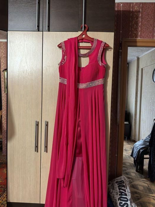 Продам платье вечернее