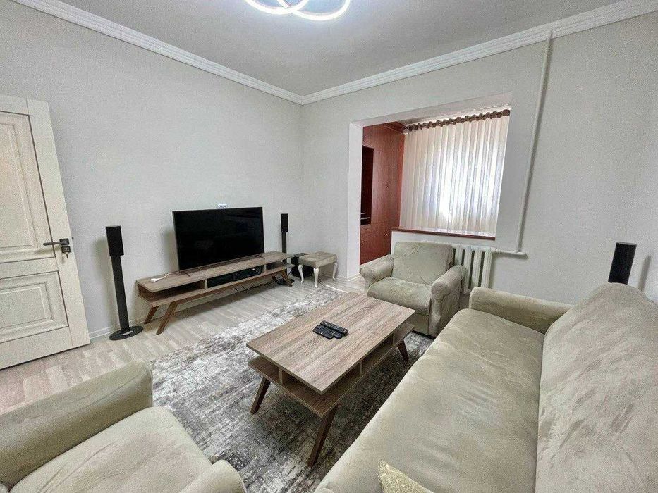 Сдается в аренду 4 комнатная квартира у Гранд Мир отеля ,  160 м.кв