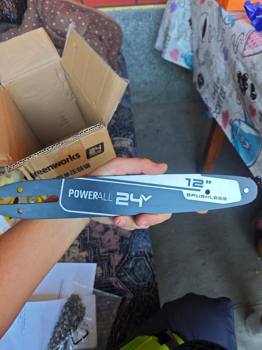 Цепная пила Greenworks