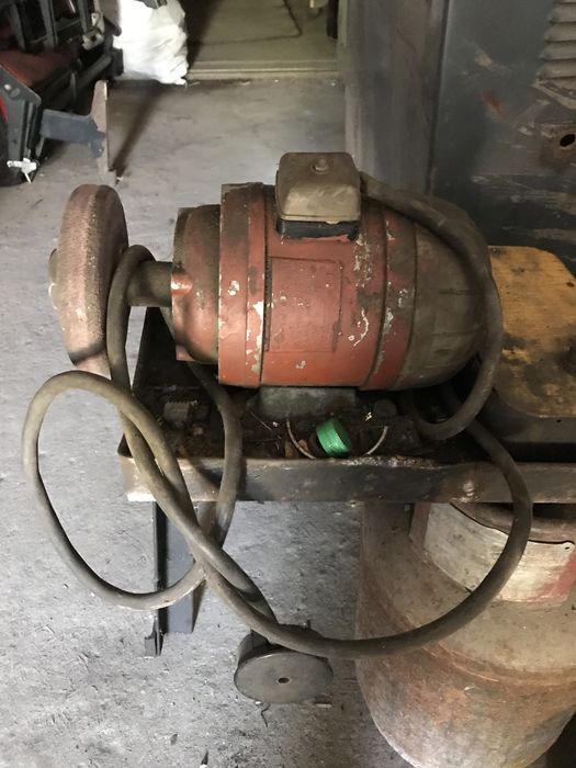 .Точильный станок.