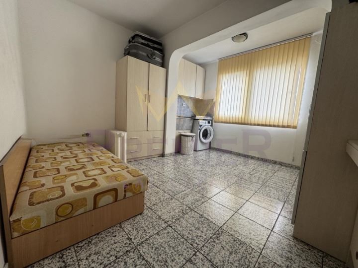 Продава се Тристаен апартамент в Варна, Трошево - 70 кв.м за 2572 €/кв.м - Снимка #3
