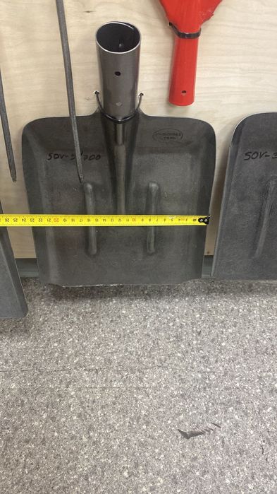 Лопата совковая .