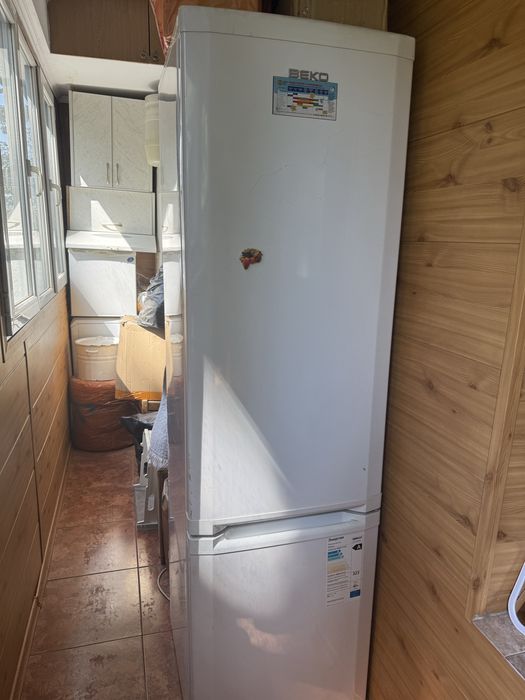 Продам холодильник веко