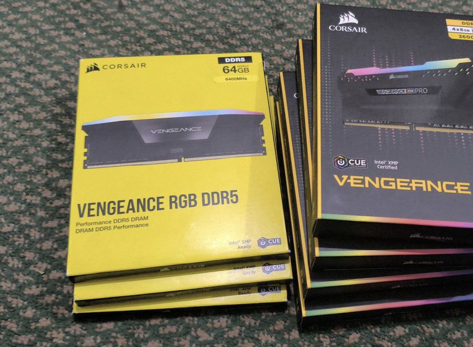 CORSAIR - VENGEANCE 64gb 128gb 6400mhz