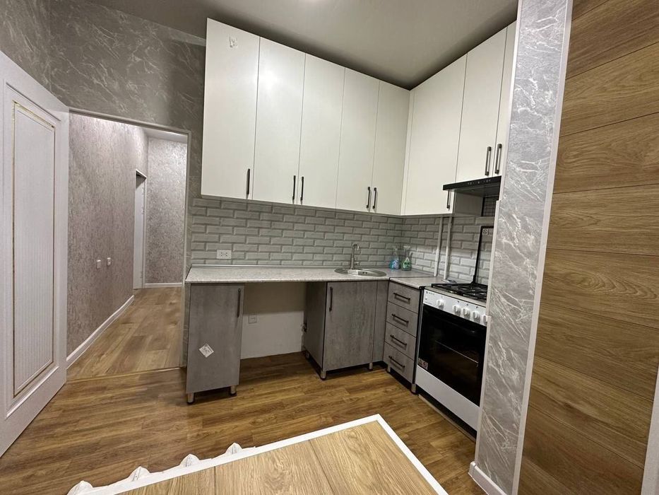 Юнусабад 8 Биллюр 2х3/3/5 балкон 2х6м с ремонтом 60м²