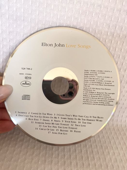 Cd uri diverse  Pavarotti Madonna J lo