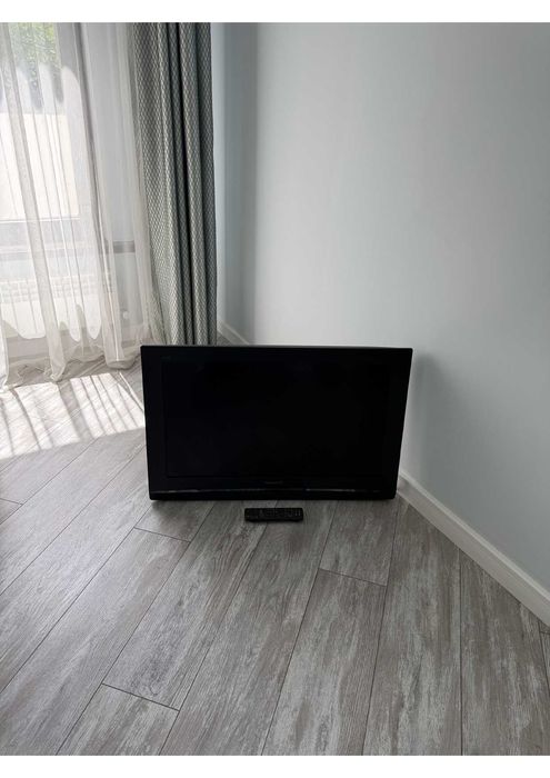 Продам телевизор Panasonic TX-R32LE8