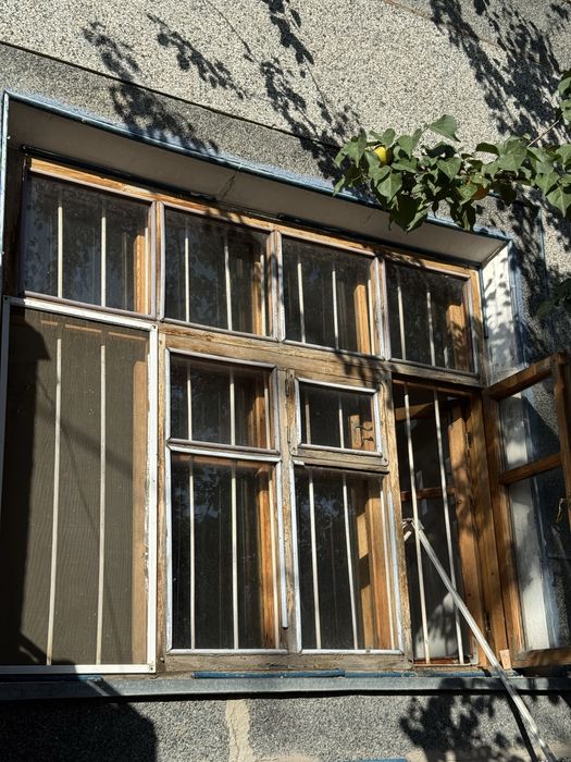 Продам оконные рамы