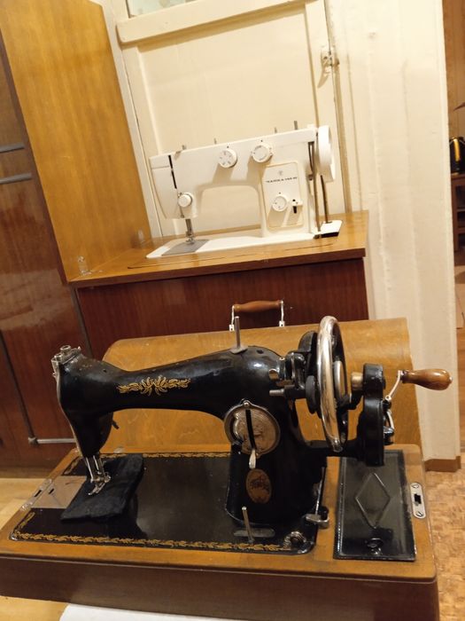 Продам машинки швейные