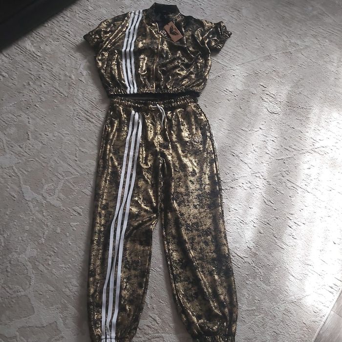 Продам турецкие костюмы