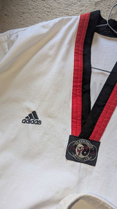 Детский костюм для занятий тхэквандо (Adidas ) на 10-12 лет б.у