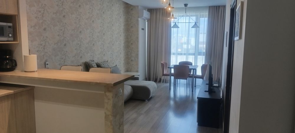 Închiriez apartament Complex Onix-Blue Mamaia -Nord