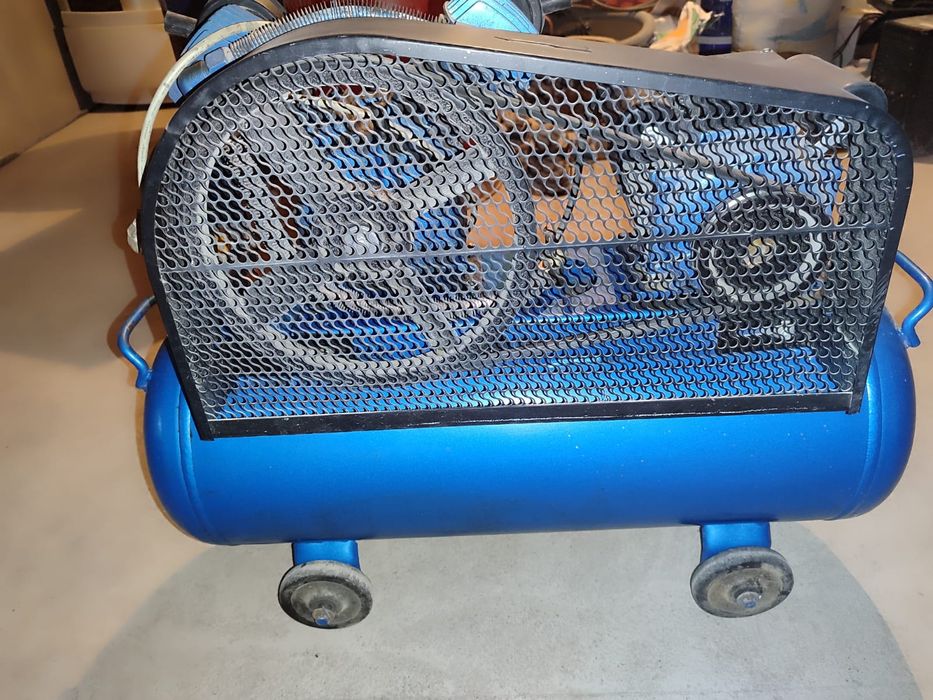 Компрессор почти новый