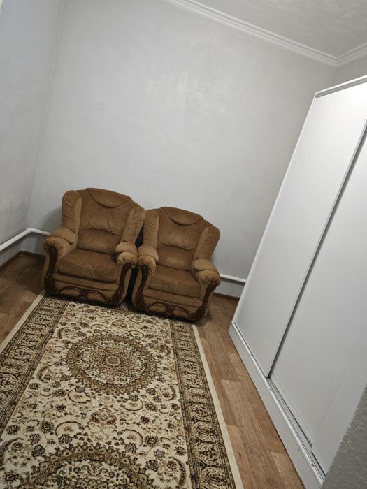 Сдам в аренду 3х комнатный полдома на  долгий срок